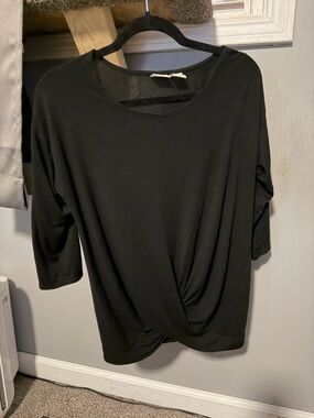 St. Tropez Black Twist-Hem 3/4 Sleeve Tunic